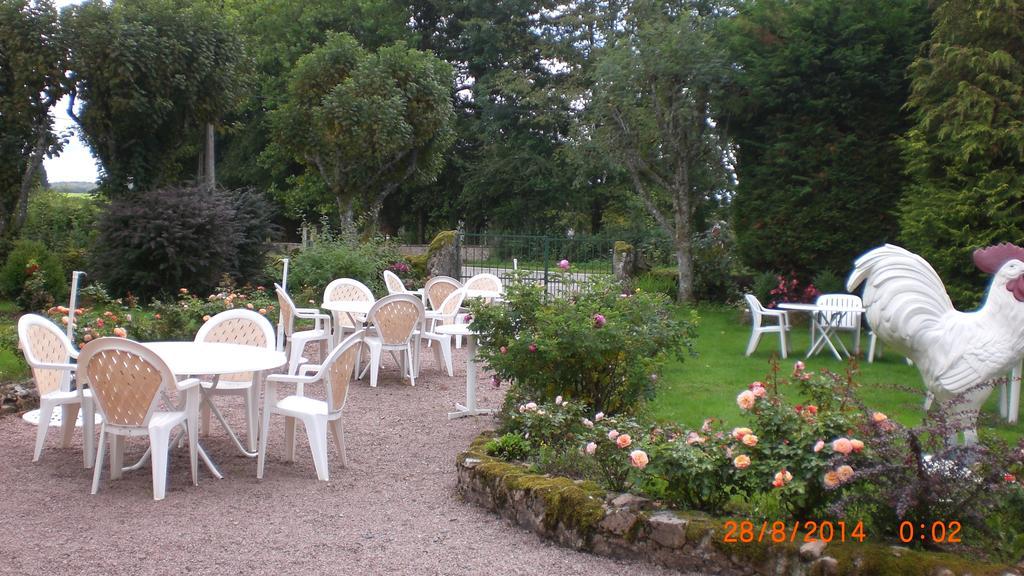 Auberge De L'Atre Quarre-les-Tombes Экстерьер фото